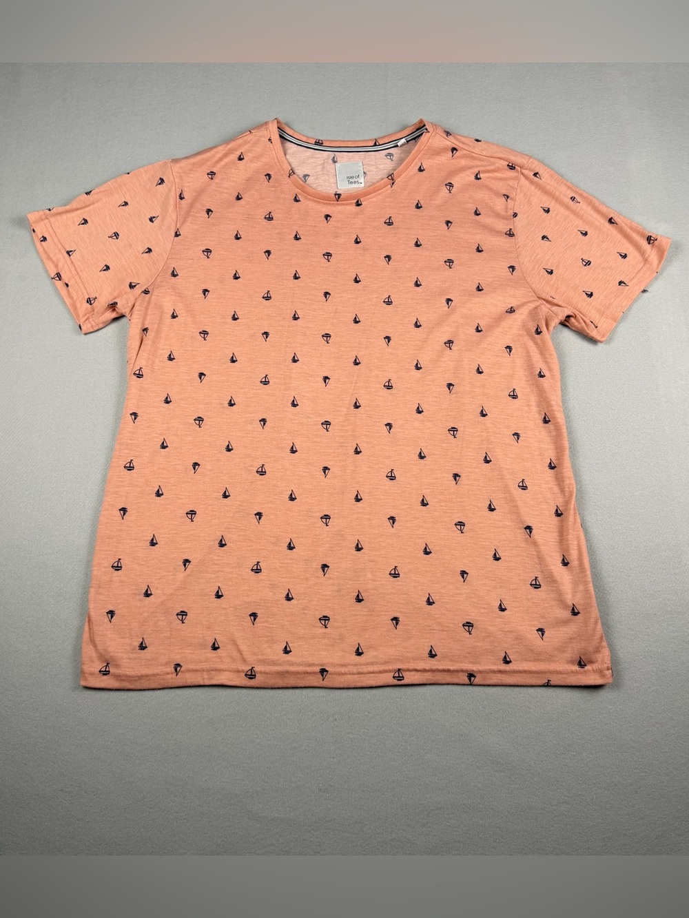 Isle of Tee’s Men's Peach Short-Sleeve Printed Crewneck Tee - size XL